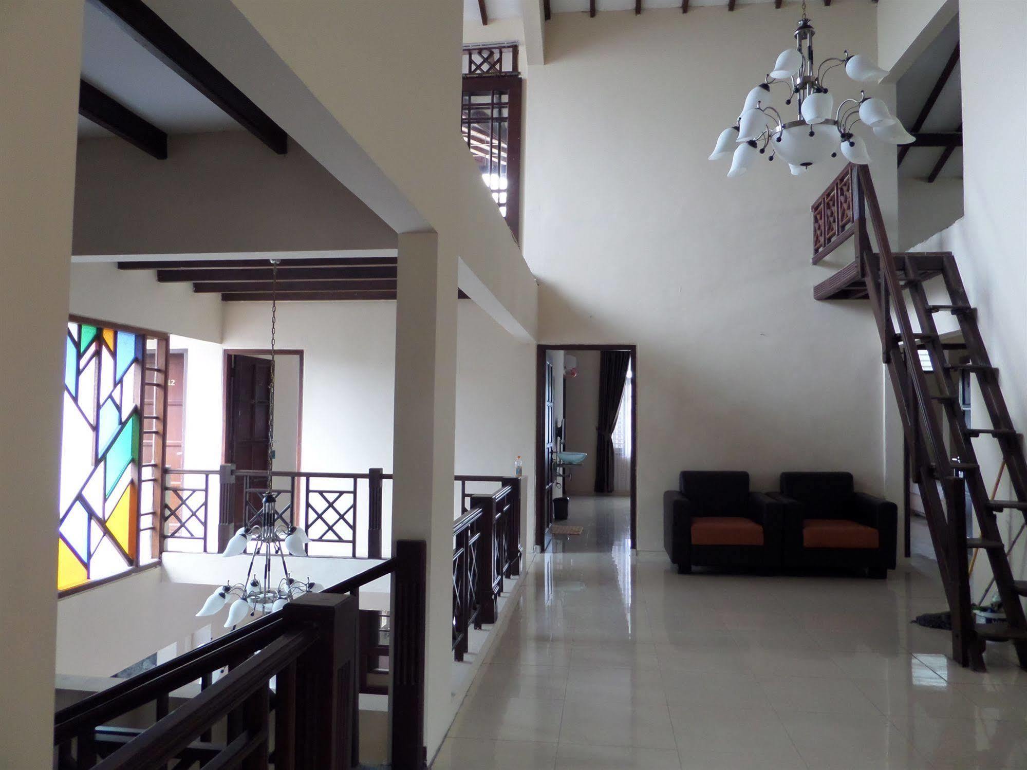 Oyo 201 Emdi House Timoho Hotel Yogyakarta Exterior photo