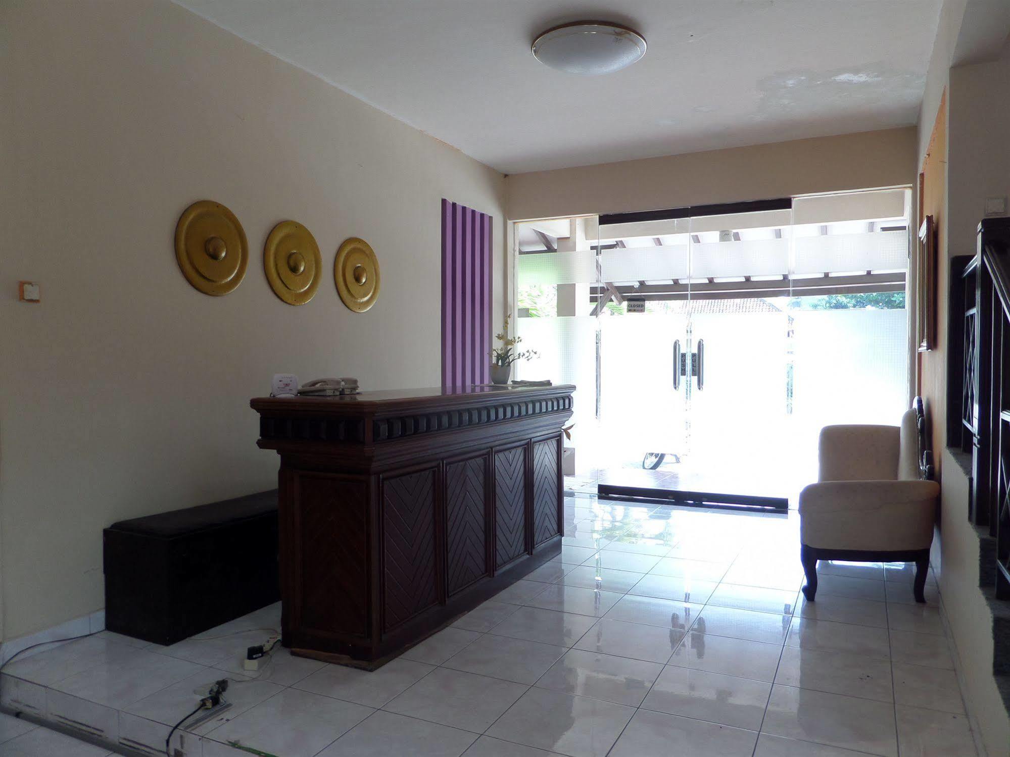 Oyo 201 Emdi House Timoho Hotel Yogyakarta Exterior photo