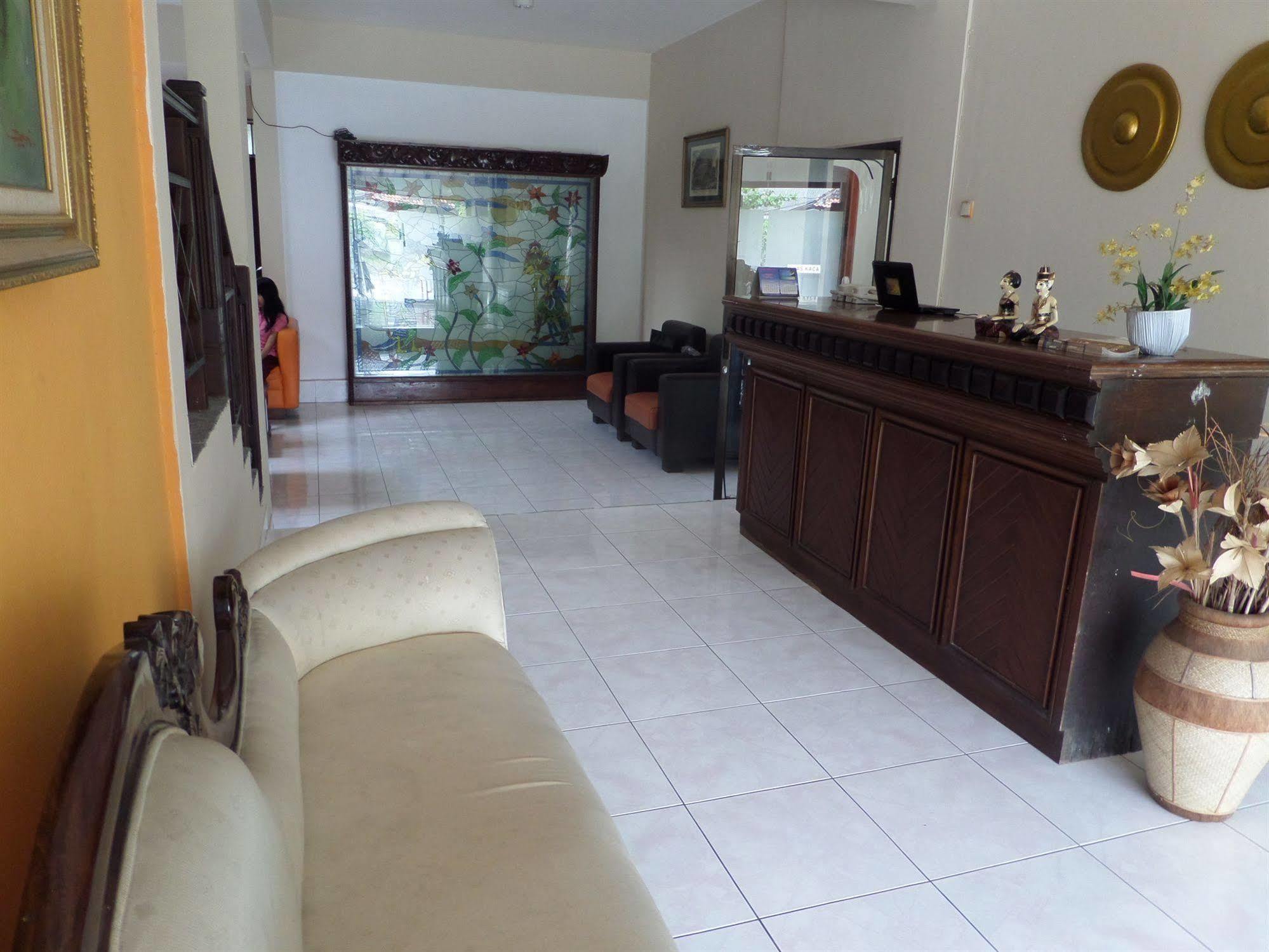 Oyo 201 Emdi House Timoho Hotel Yogyakarta Exterior photo
