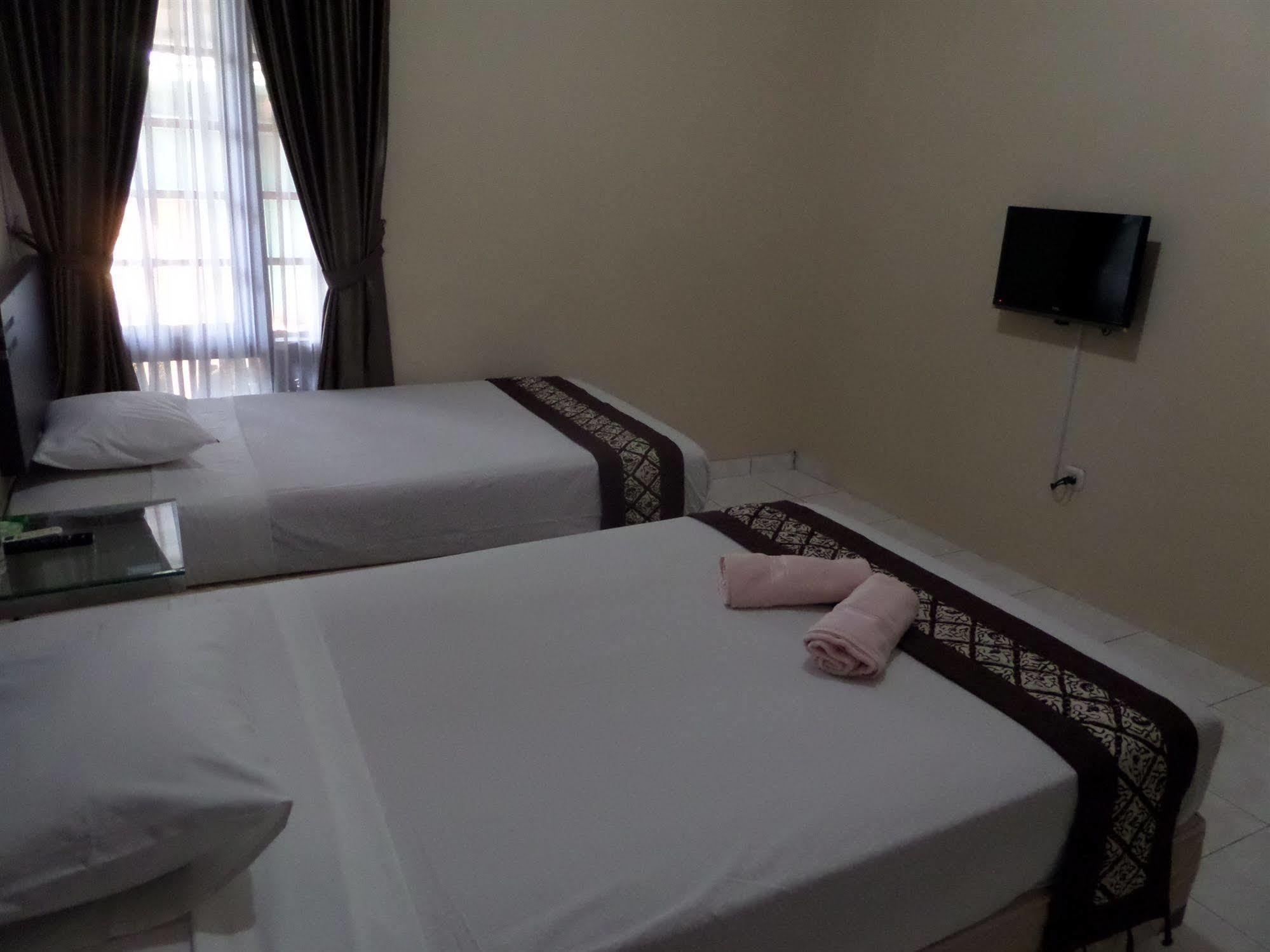 Oyo 201 Emdi House Timoho Hotel Yogyakarta Exterior photo