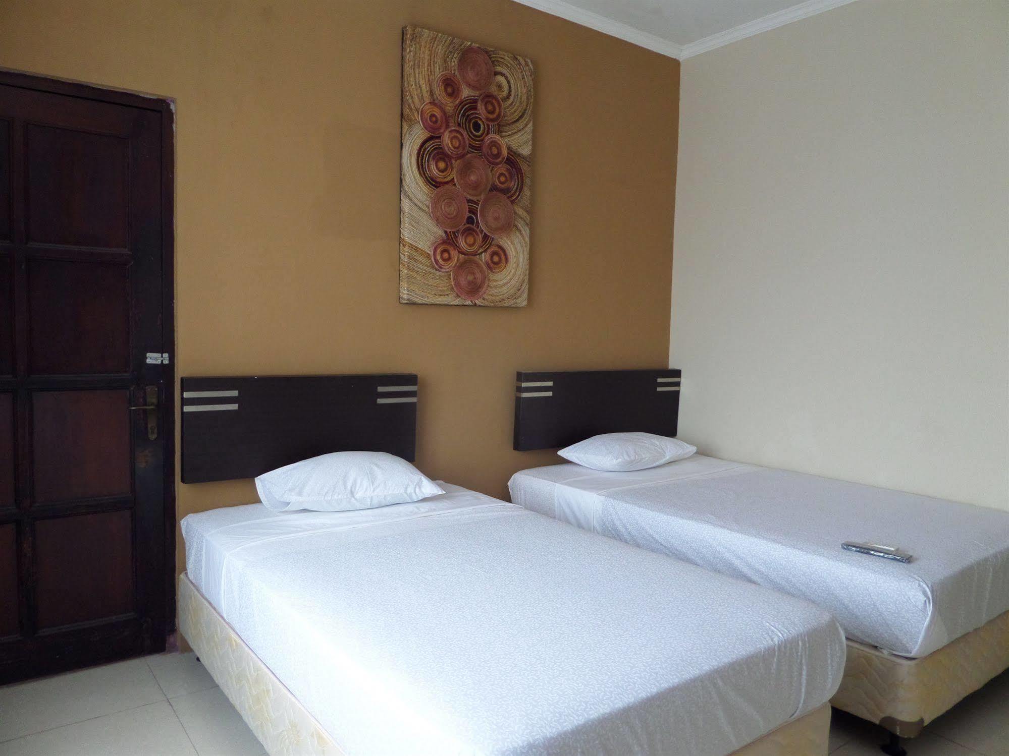 Oyo 201 Emdi House Timoho Hotel Yogyakarta Exterior photo